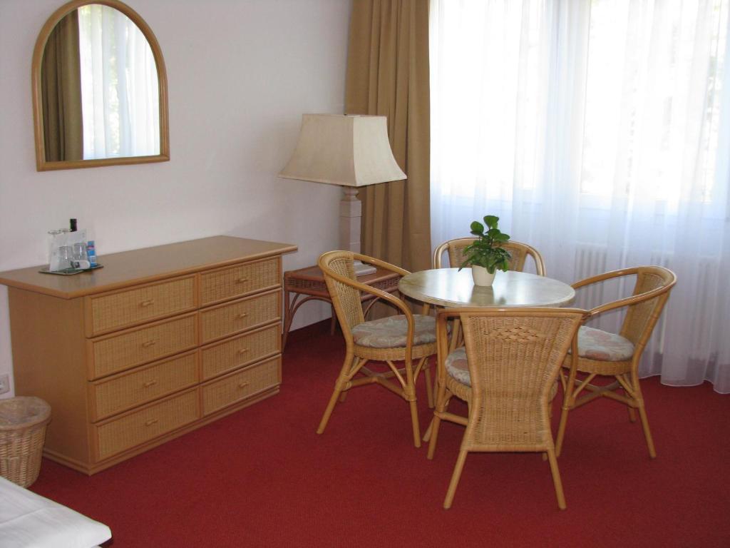 Hotel Haus Bismarck Berlin Room photo